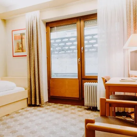 Hotel Neustart